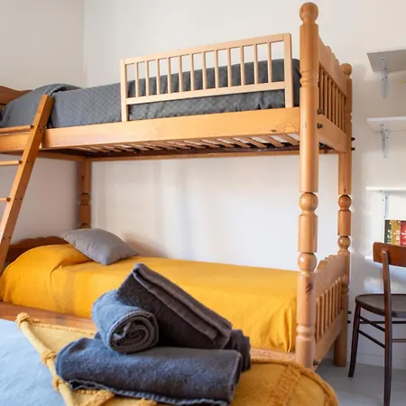 Under The Lemon Tree * La Caletta