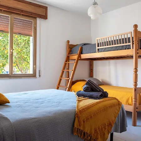 Under The Lemon Tree