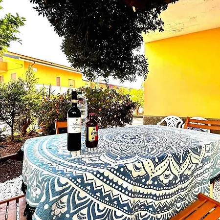 Under The Lemon Tree * La Caletta