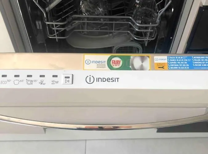 Under The Lemon Tree شقة