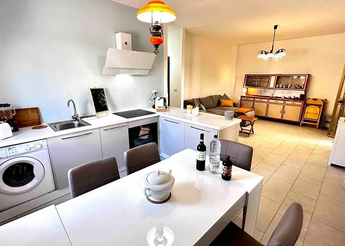 Daire Under The Lemon Tree *