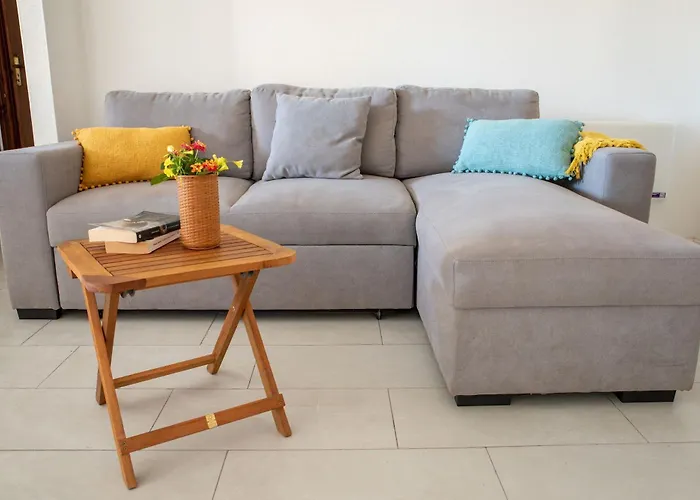 Under The Lemon Tree * La Caletta